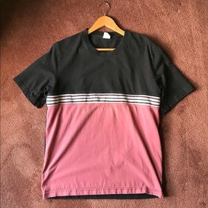 URBAN OUTFITTERS Basic Tee